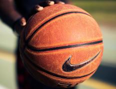 巴特勒与50激战瑞士队分钟，锐不可当胜负难料！哈兰德焦点对战引发球迷热议